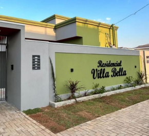 Casa em Villa completa, com garagem, churrasqueira 4 pessoas